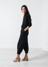 이미지를 갤러리 뷰어에 로드 , Boat Neck Top in Black