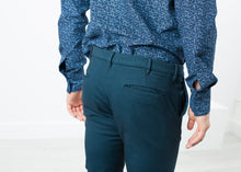 이미지를 갤러리 뷰어에 로드 , Diamond Weave Trouser in Sky