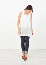 이미지를 갤러리 뷰어에 로드 , Babydoll Tank in White