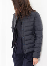 이미지를 갤러리 뷰어에 로드 , Camelia Reversible Jacket in Navy/Blue