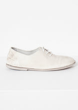 이미지를 갤러리 뷰어에 로드 , Diamond Slip-On in White