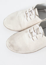 이미지를 갤러리 뷰어에 로드 , Diamond Slip-On in White