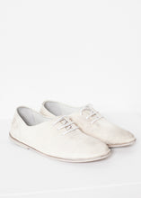 이미지를 갤러리 뷰어에 로드 , Diamond Slip-On in White