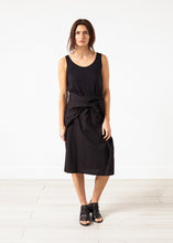 이미지를 갤러리 뷰어에 로드 , Bow Skirt in Black
