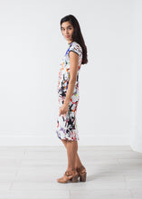 Charger l&#39;image dans la galerie, Dream Dress in Painted Floral
