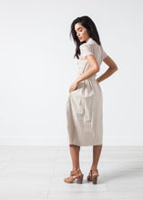 Charger l&#39;image dans la galerie, Eulera Leather Skirt in Cream
