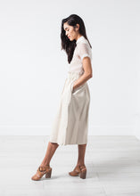 Charger l&#39;image dans la galerie, Eulera Leather Skirt in Cream
