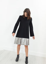 이미지를 갤러리 뷰어에 로드 , Border Dress in Black/Silver

