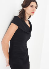 Charger l&#39;image dans la galerie, Asymmetric Dress in Black
