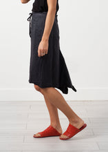 Charger l&#39;image dans la galerie, Double Pocket Skirt
