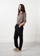 이미지를 갤러리 뷰어에 로드 , Alia Knit Trouser
