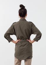 Charger l&#39;image dans la galerie, Belted Surplus Dress
