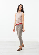 Charger l&#39;image dans la galerie, Belted Jeans
