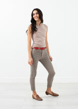 Charger l&#39;image dans la galerie, Belted Jeans
