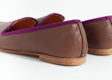 Charger l&#39;image dans la galerie, Bizi Cap Toe Loafer in Rose/Aubergine
